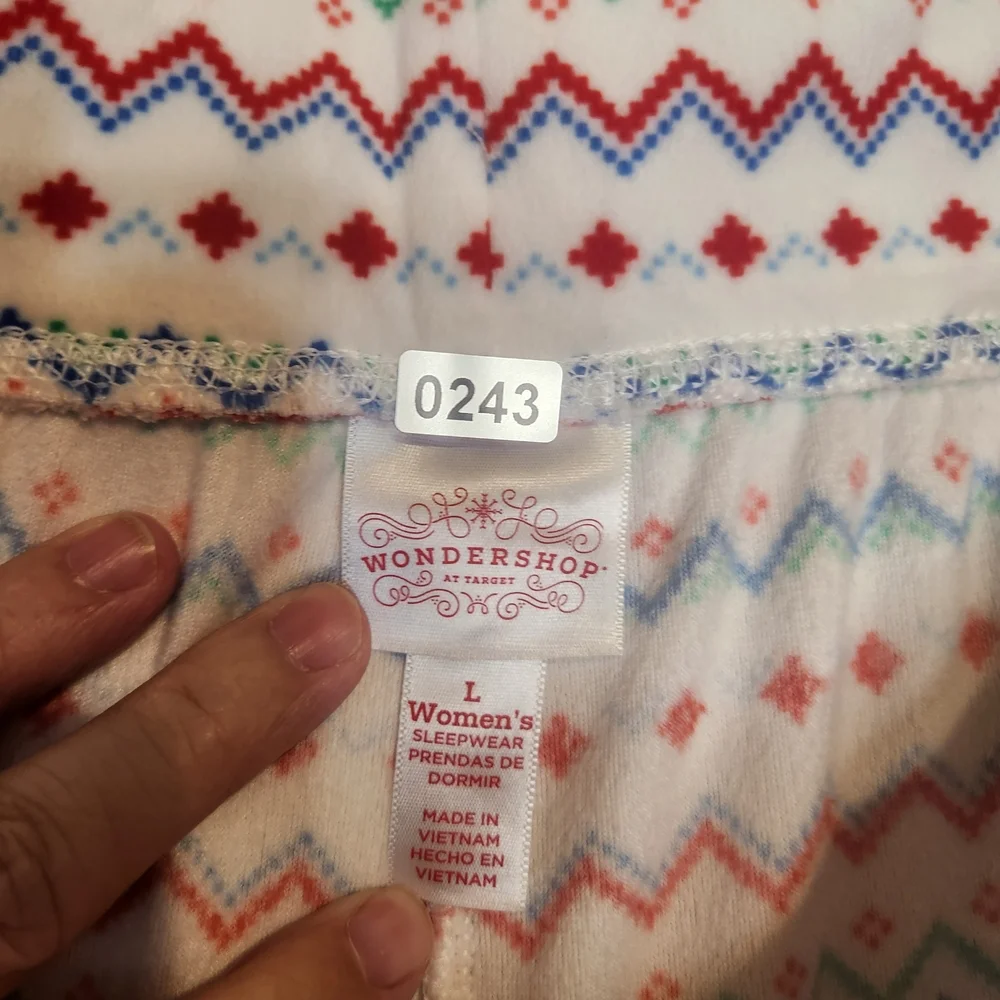 Cacique Pajama Set with Festive Print Large Christmas 15/16 - Picture 3 of 10